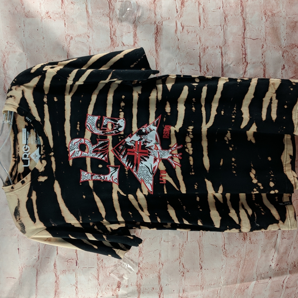 LRG small tie dye T-shirt